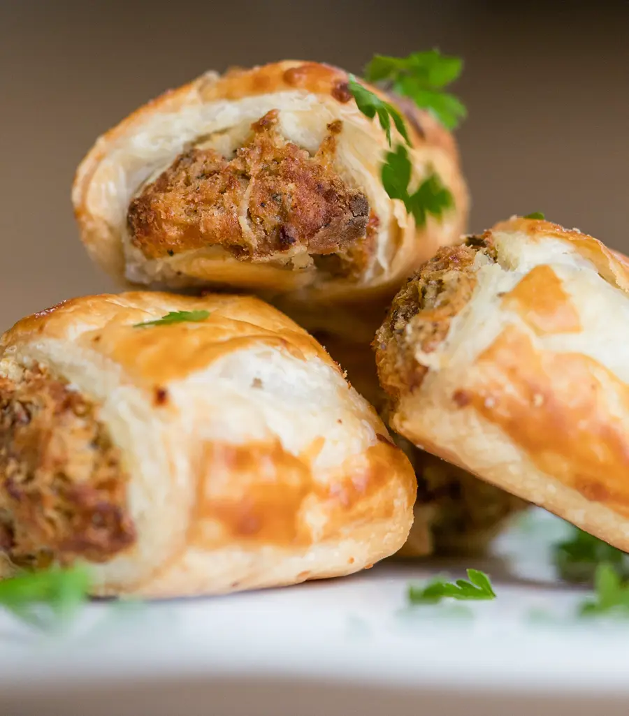 Cheese pastry rolls